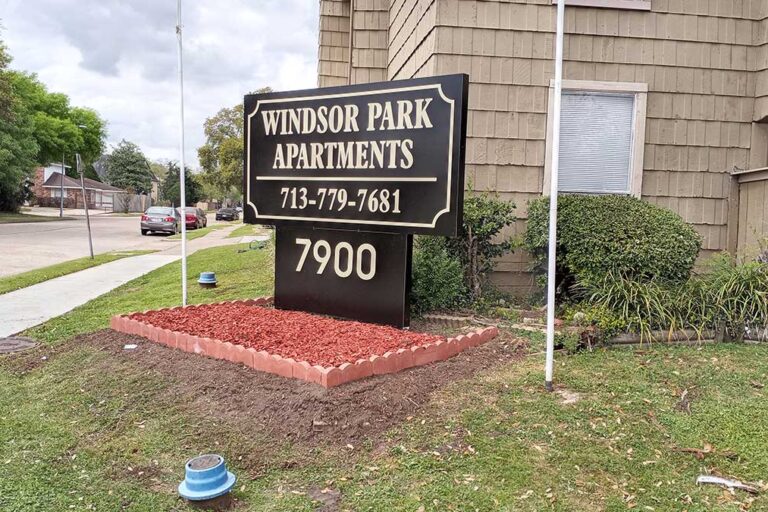 Monument Sign Houston Apartments